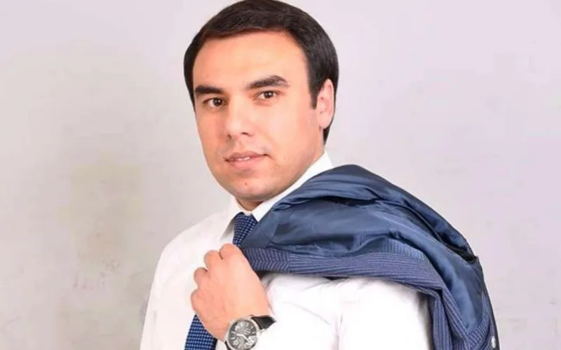 İlkin Əhmədov yeni aldığı maşınını vurub