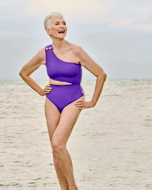 74 yaşında kamera qarşısında