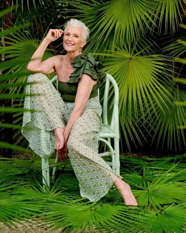 74 yaşında kamera qarşısında