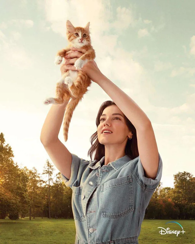 Türk məşhurların  “Disney Plus” fotoları...