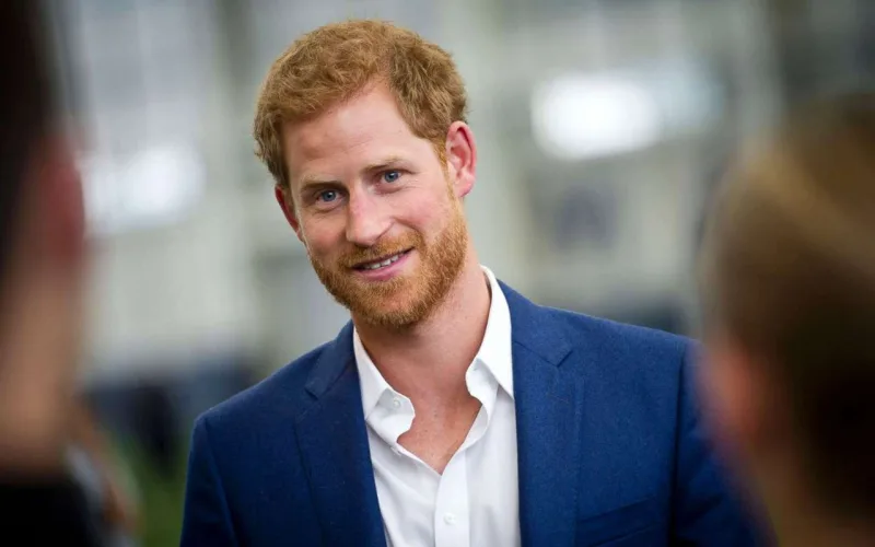 Harri və Elton məşhur qəzeti məhkəməyə verdi