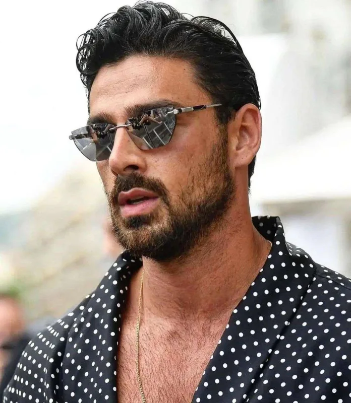 Mikelle Türkiyədə 30 min hesab ödədi