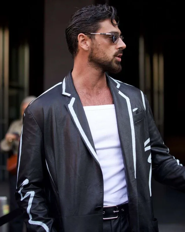 Mikelle Türkiyədə 30 min hesab ödədi