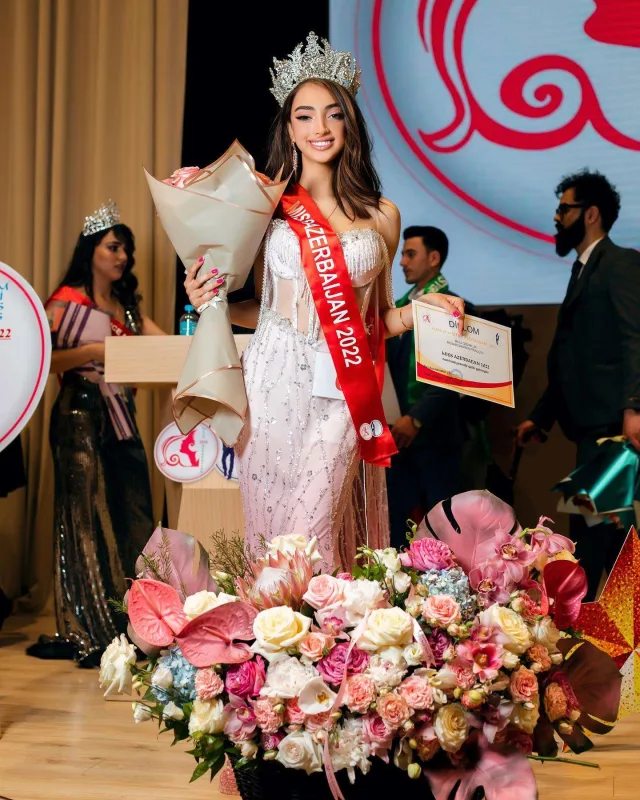 Azərbaycanın ən gözəl qızı və bəyi onlardır