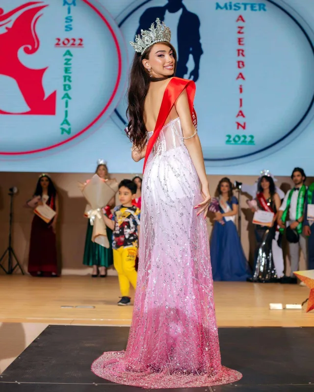 Azərbaycanın ən gözəl qızı və bəyi onlardır