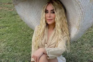 İradə fərqli imicdə