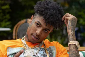 Sevgilisinə ayrılmaq üçün pul təklif etdi