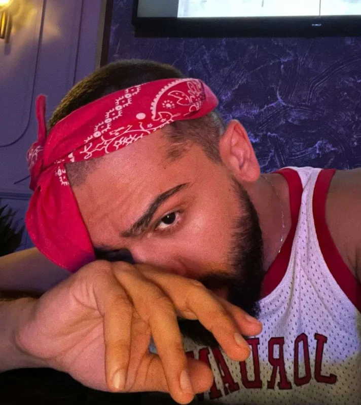 Olqa Conidən uşaq istəyir