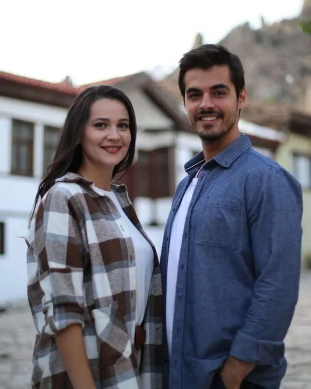 Serialdan ayrılır, yerinə o gəlir