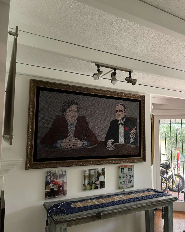 Nura Suri Eskobarla bir arada