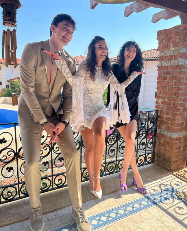 Ebru Şahin nişanlandı