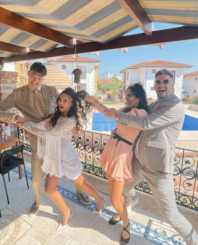 Ebru Şahin nişanlandı