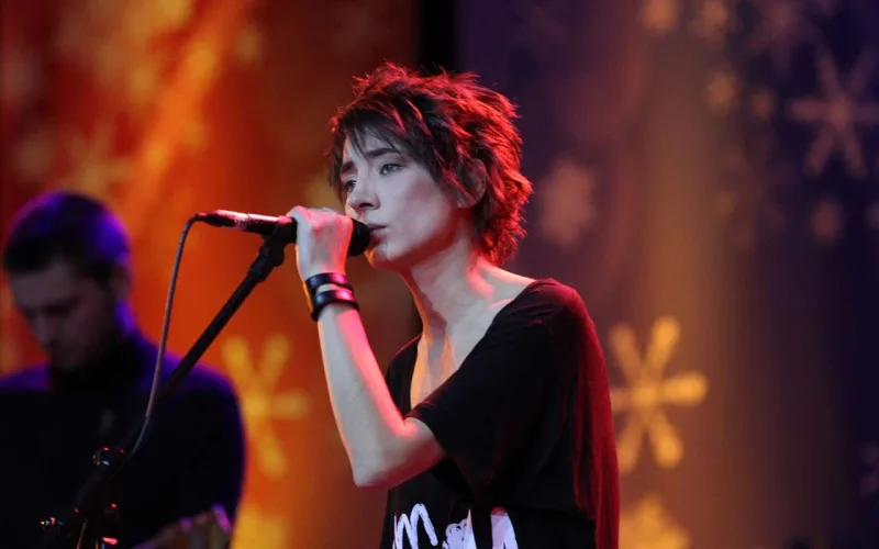 Onun da mahnıları radiolardan silindi