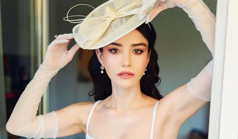 Yayın ən dəbli gəlini Özge oldu