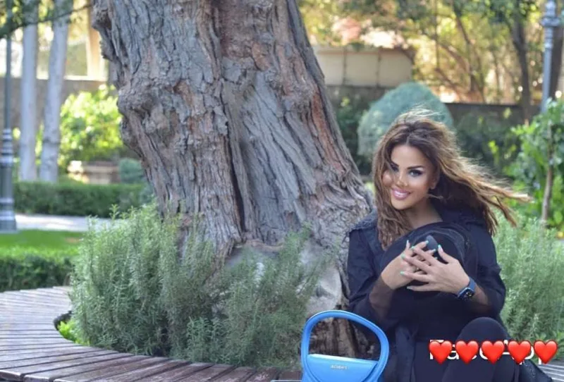 “FaceApp”ı yeni öyrənən Mətanət Əsədova