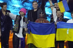 Niderland gələn il ev sahibi olmaq istəyir