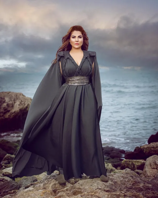 Xatun oğlu üçün elçi getdi