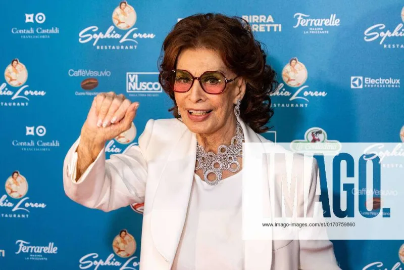 88 yaşında göz oxşadı