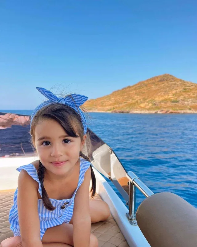 Safura ailəsi ilə... - Fotolar