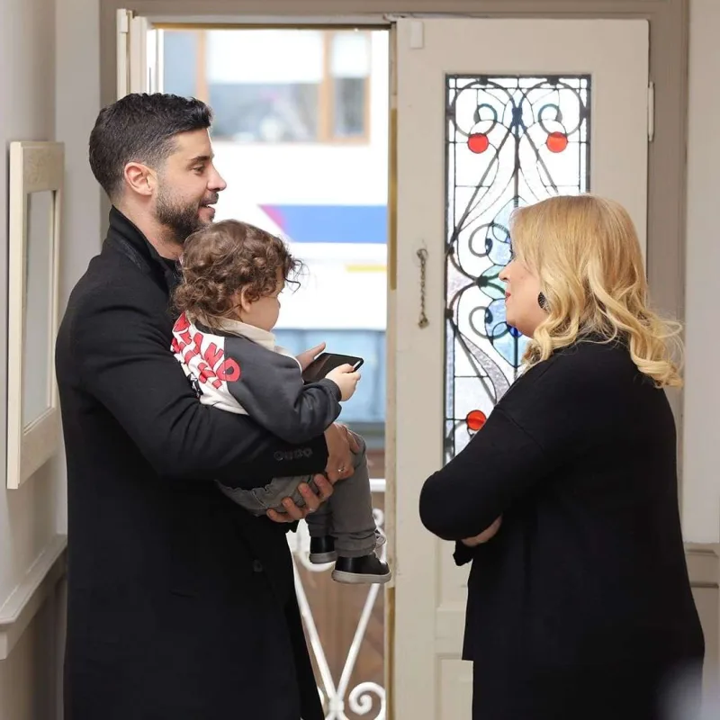 “Yasak Elma”da daha bir ayrılıq