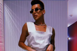 Bakıda Kerimcanın toxunduğu köynək 100 manata satıldı