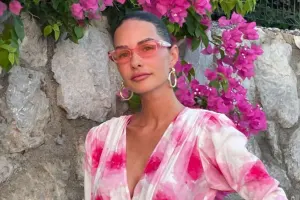 “Tək paltarlarım yox, hər şey bahalıdır”