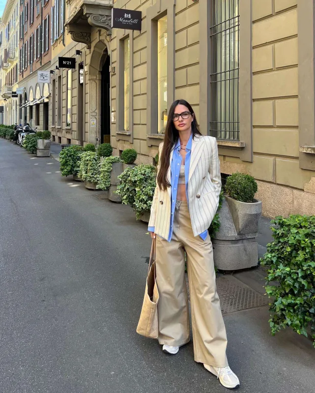 “Tək paltarlarım yox, hər şey bahalıdır”