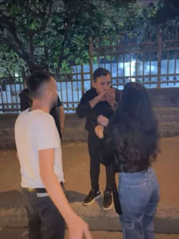 Azərbaycanlı müğənni Türkiyədə döyüldü