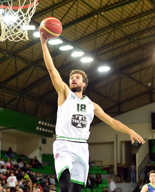 Özünə yeni sevgili tapdı