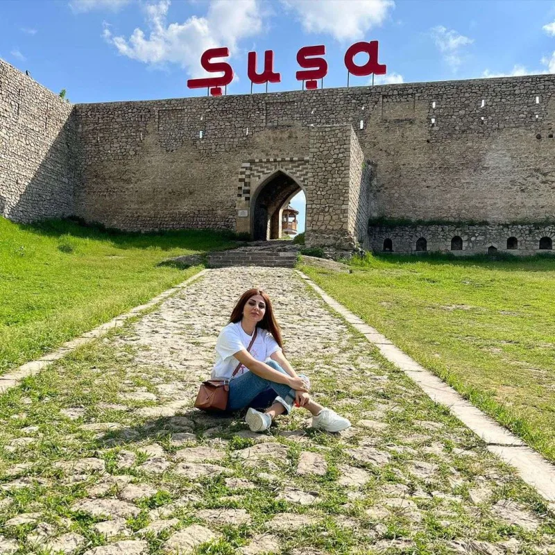 Gülay Zeynallı Şuşadan fotolar paylaşdı