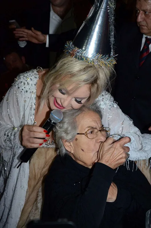 Emel Sayının bacısı vəfat etdi