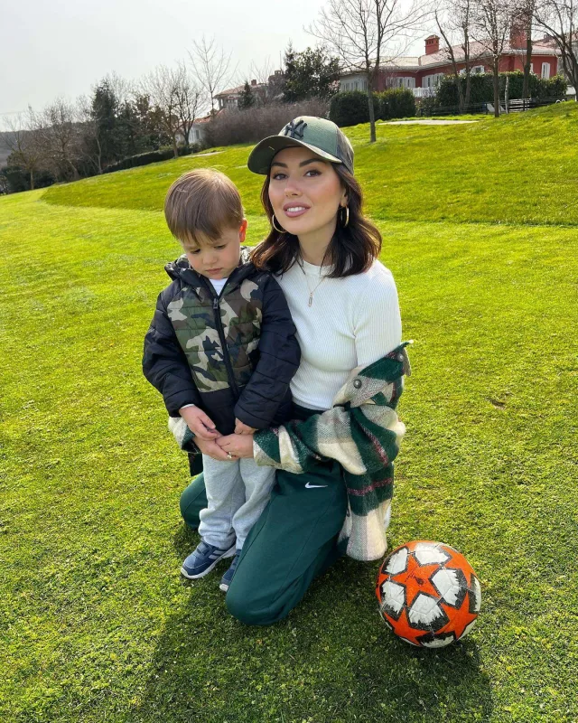 Üçüncü övlad üç yaşında!