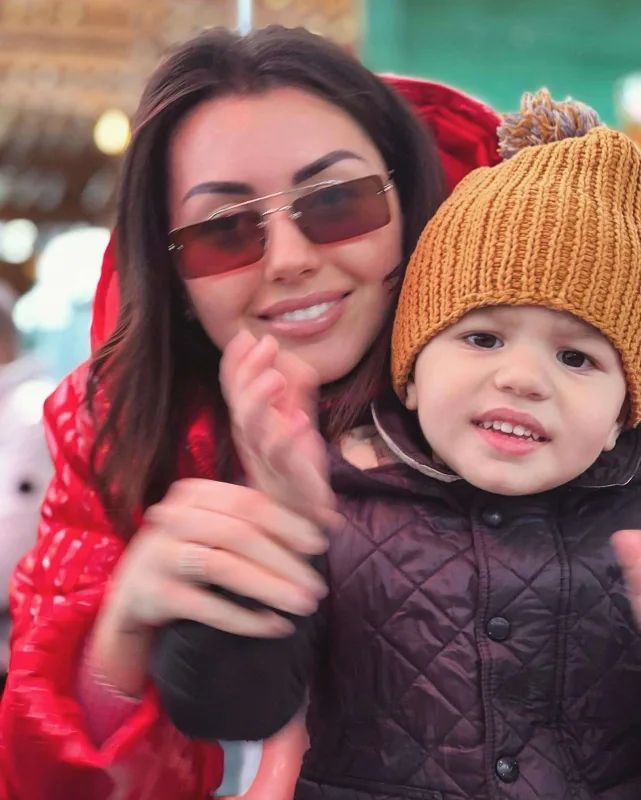 Üçüncü övlad üç yaşında!