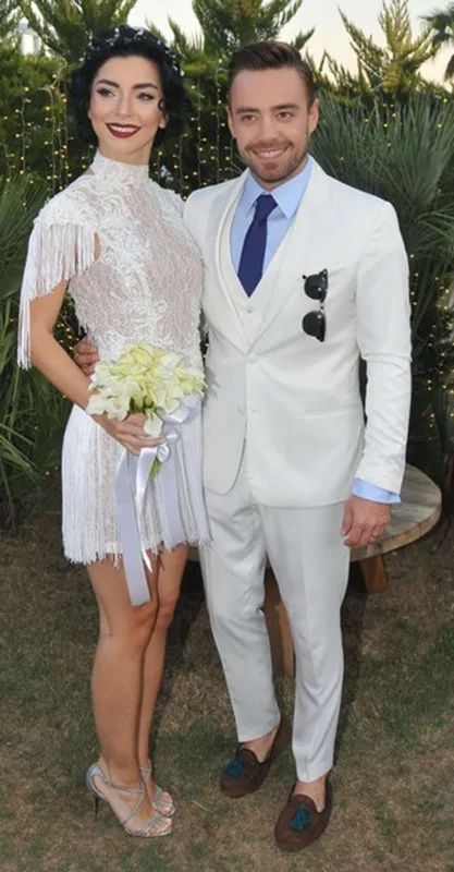 Murat keçmiş xanımının tərəfini tutdu