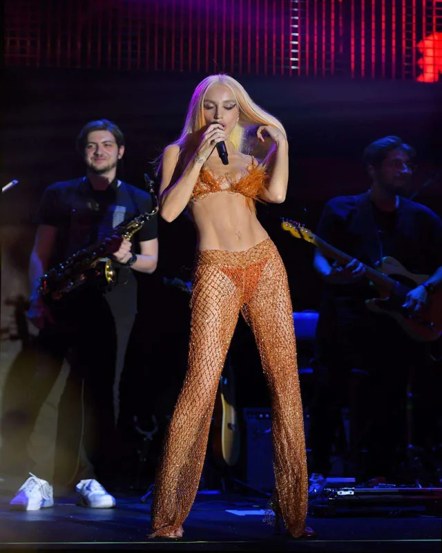 Türk müğənniləri canlı dinləmək üçün nə qədər ödəmək lazımdır?