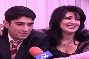 Nazpəri vəfat edən oğluyla illər öncə...