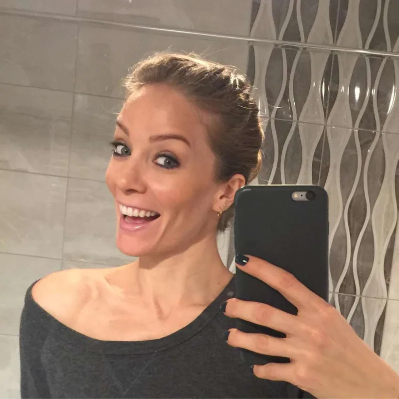 “Teatrda səhnə alsam...”