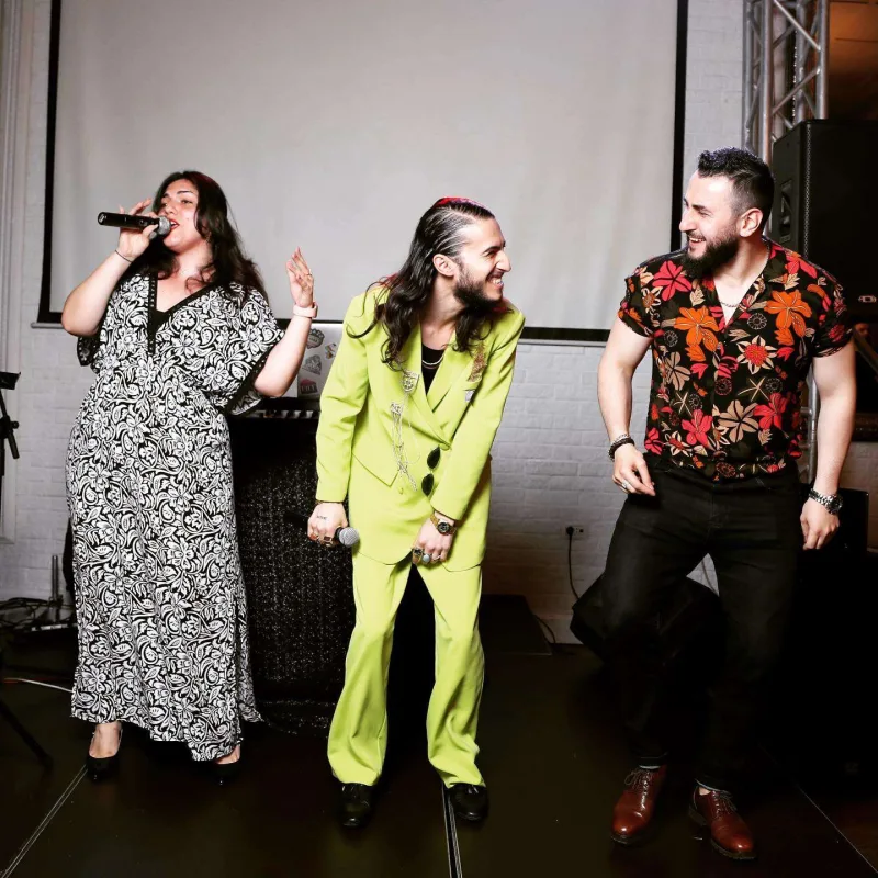 Murad oğluna ad günü etdi