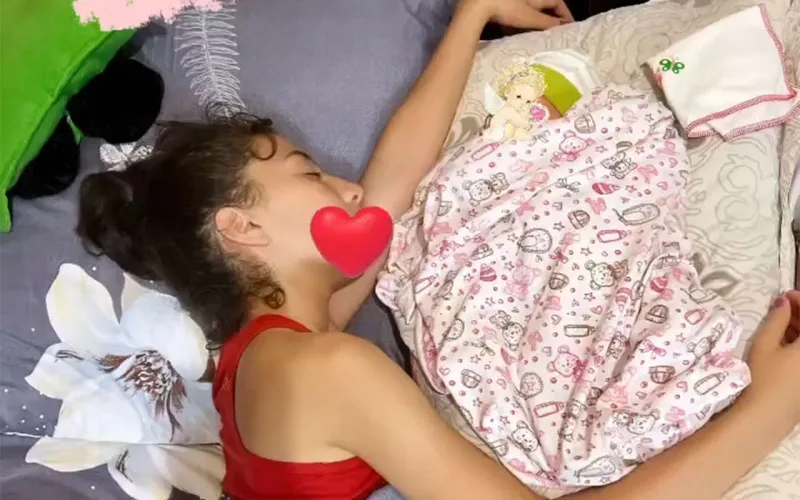 Təranə yeni doğulan qızını paylaşdı