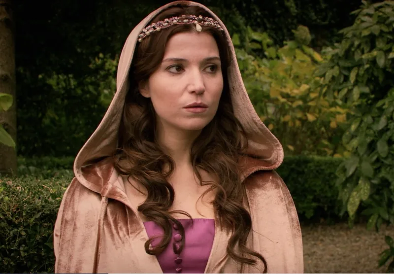 Hatice sultanı Roza oynayacaqmış