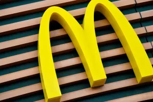 “McDonald's” bu ölkədə də bağlandı