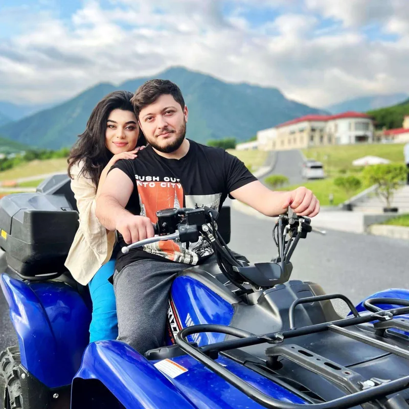 Alim Qasımovun nəvəsi ana olacaq