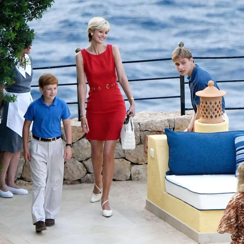 “The Crown”un yeni mövsümündən ilk görüntülər