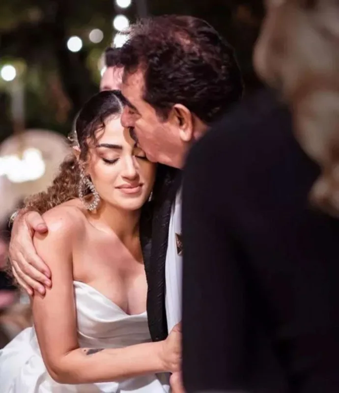 Dilan atasının soyadından imtina etmədi