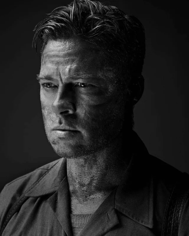 Bred yenə aktyorluğun daşını atır