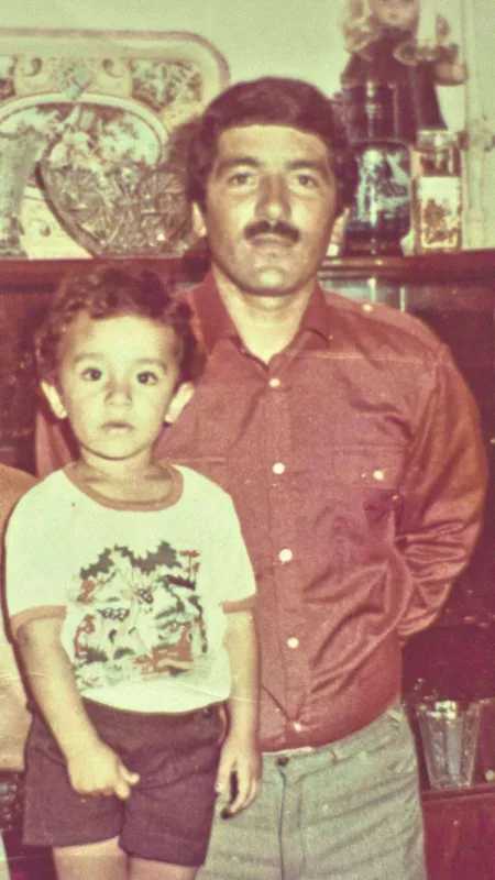 Şəhriyar arxiv şəkillərini yaydı