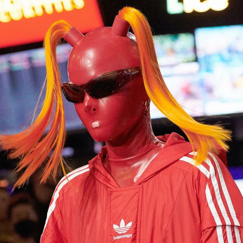 “Balenciaga” seçildi