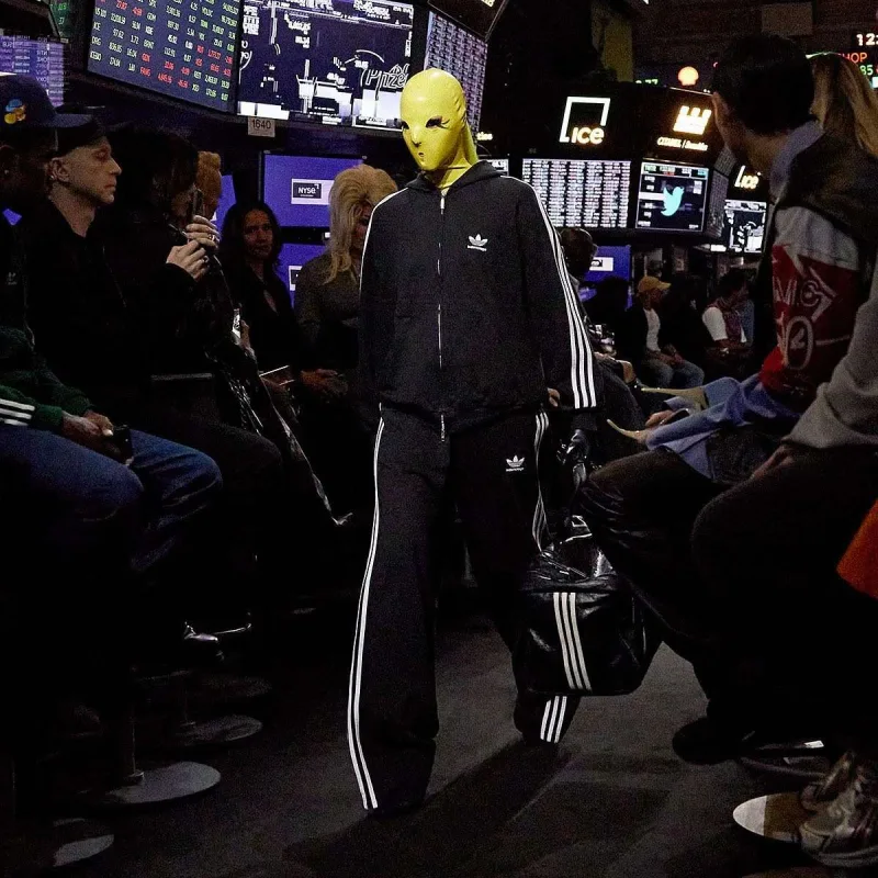 “Balenciaga” seçildi