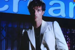 “Məktəbdə mənə gey deyirdilər”