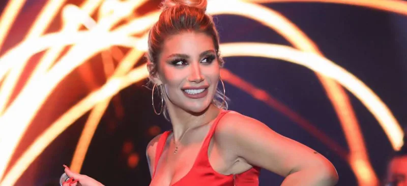 Albom çıxarmaq üçün evini satıb